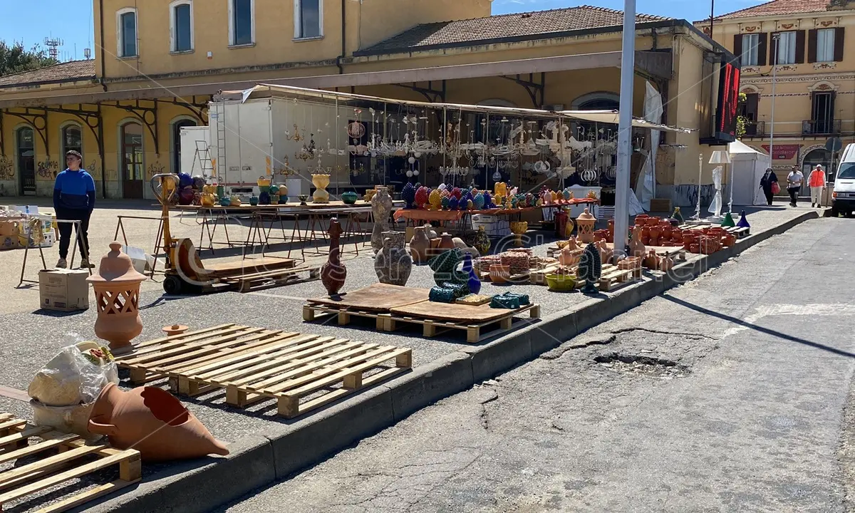 Come sono cambiate le merci esposte alla Fiera di San Giuseppe: dal rame di ieri ai dolci di oggi