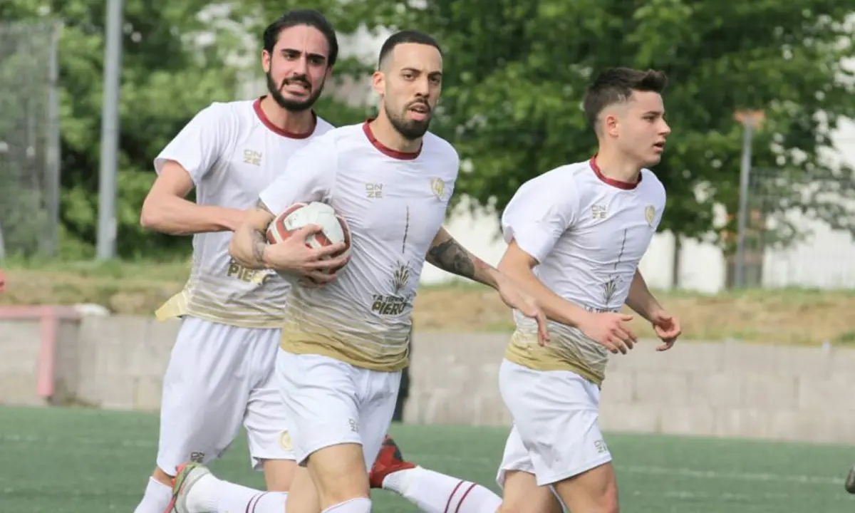 Eccellenza, harakiri Morrone: il Boca Melito sbanca Cosenza (3-4)