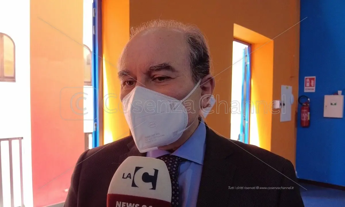 Corigliano Rossano, chiuso il reparto COVID e la Pneumologia
