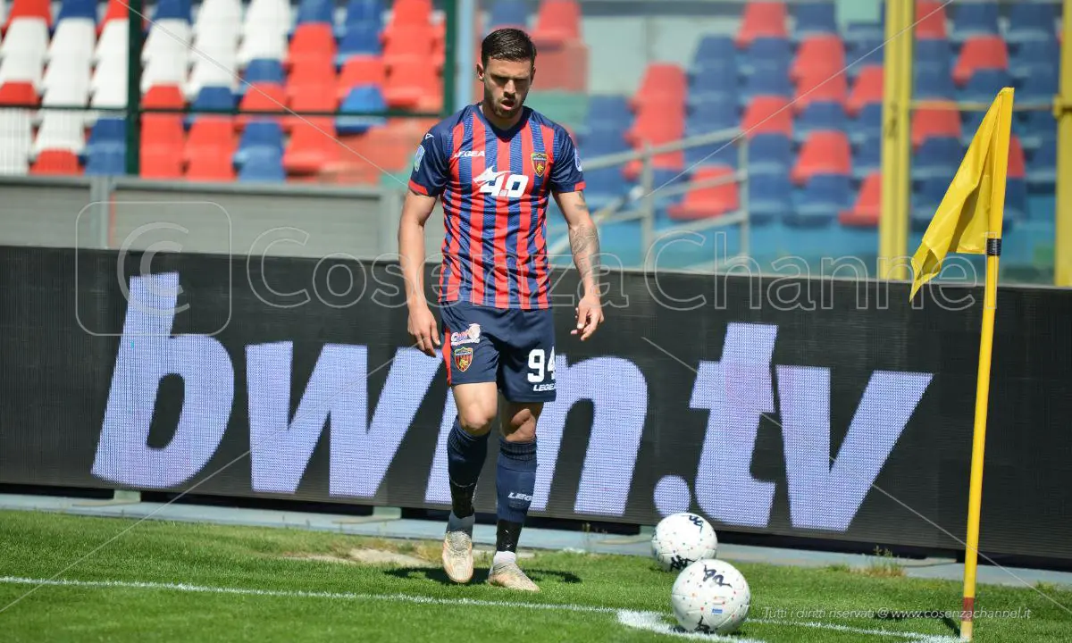Liotti: «Grazie Cosenza. Ora spero di restare alla Reggina»