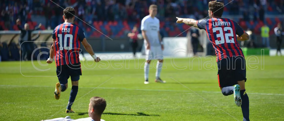 Cosenza-Pordenone, pagelle: l'attacco è decisivo, Rigione soffre un po'
