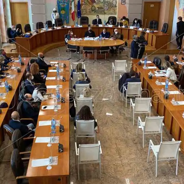 Cosenza dice sì all'Ambito territoriale per i servizi di trasporto pubblico locale