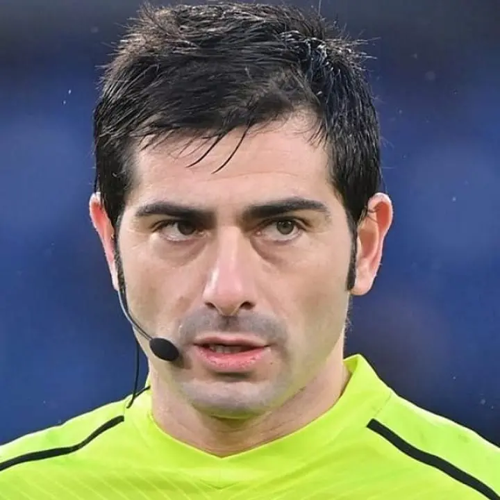 «Maresca, sei sempre sempre tu». Cosenza protesta, ma c'è chi lo difende