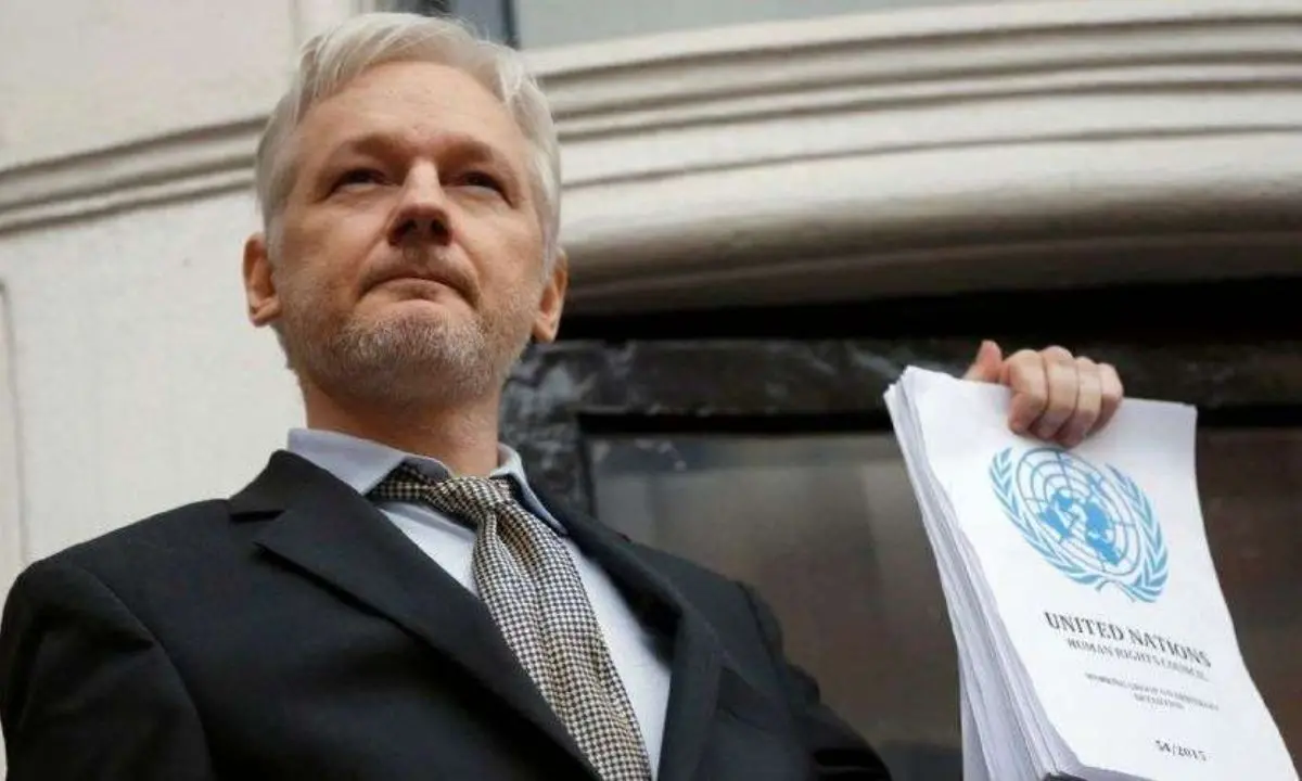«Il giornalista australiano Julian Assange cittadino onorario di Polistena»