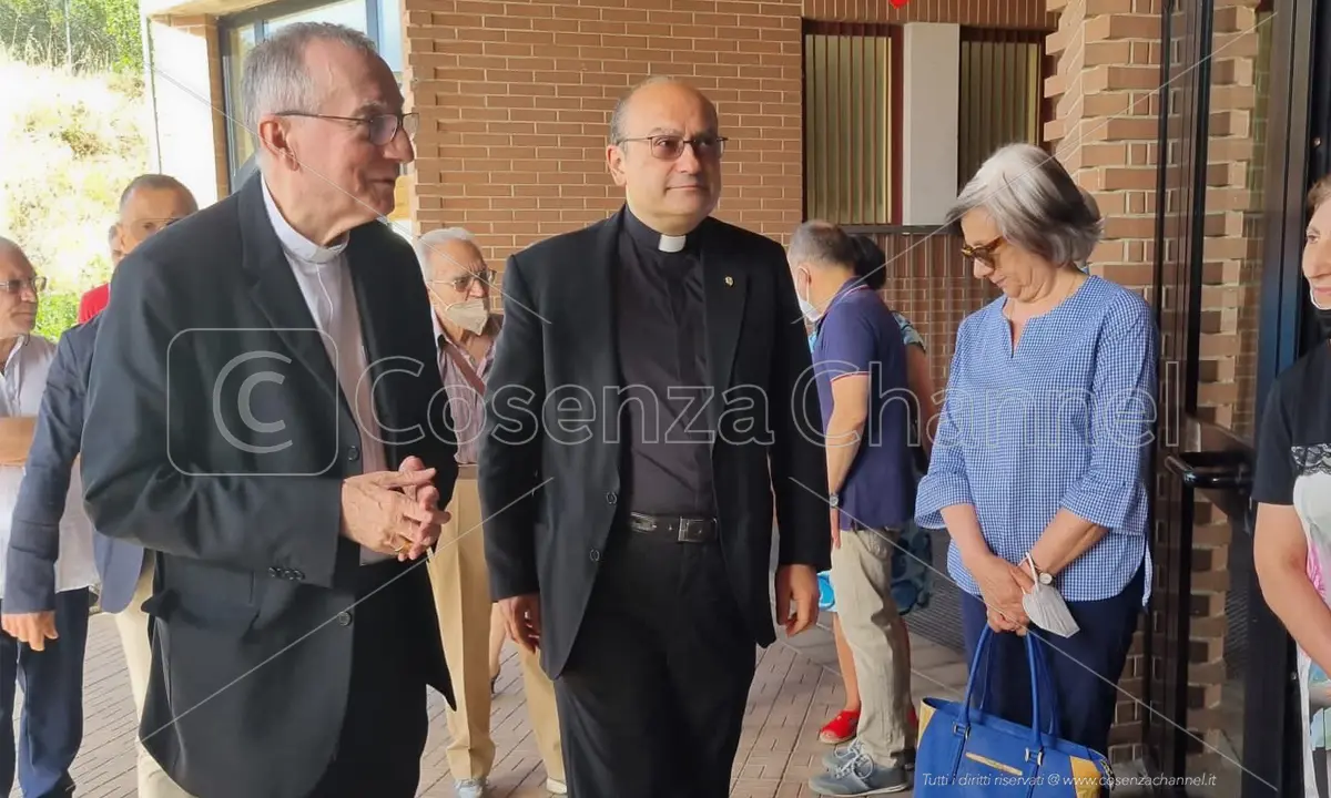 Cosenza, il Cardinale Parolin visita la parrocchia di San Giovanni Battista