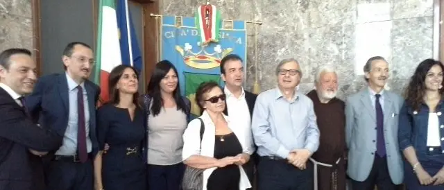 Comune di Cosenza, Occhiuto presenta la nuova Giunta. Jole Santelli vice sindaco