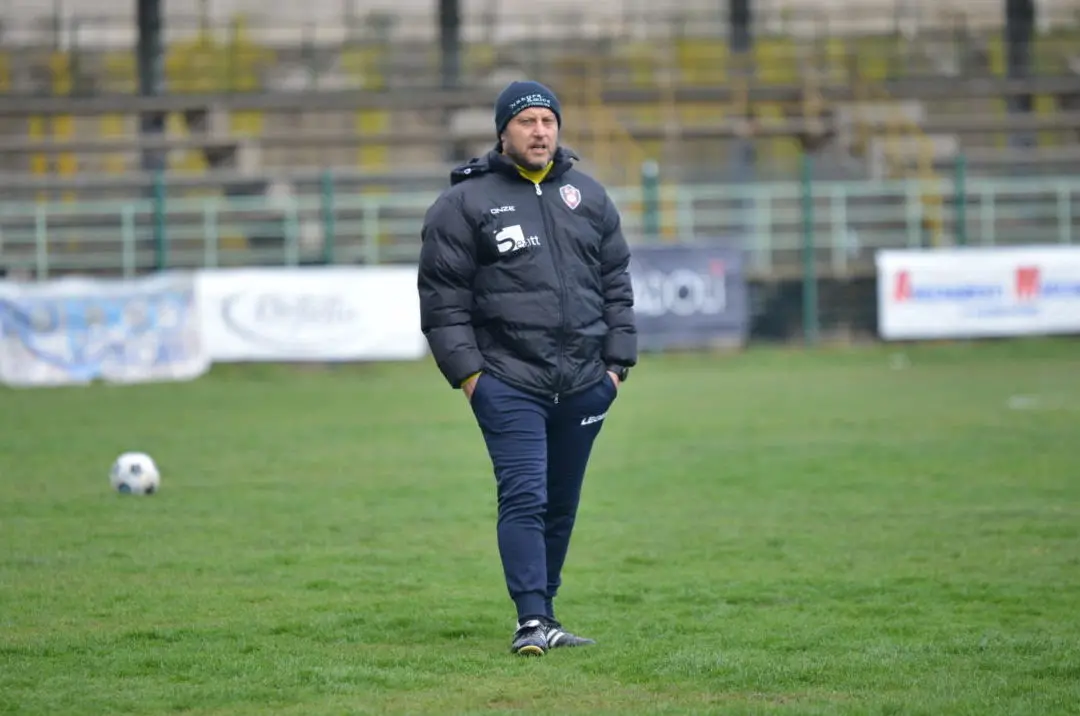 Acri, sarà ancora Pascuzzo l'allenatore. Confermati anche 5 calciatori