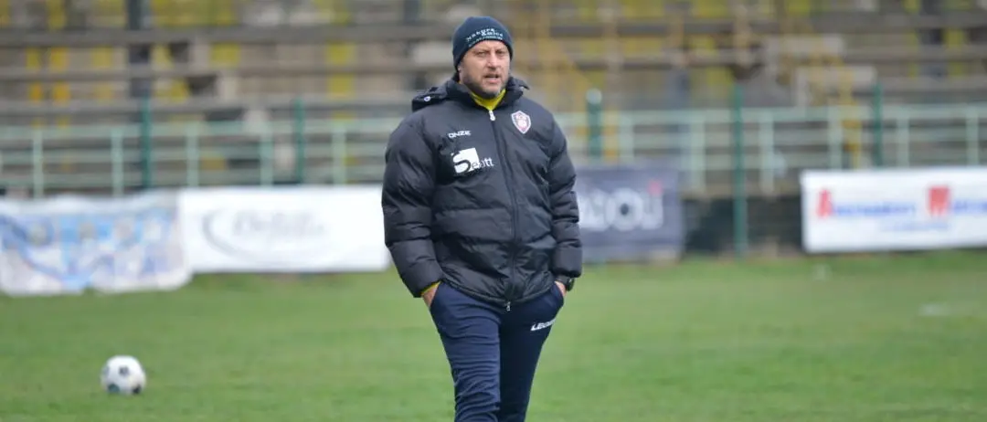 Acri, sarà ancora Pascuzzo l'allenatore. Confermati anche 5 calciatori