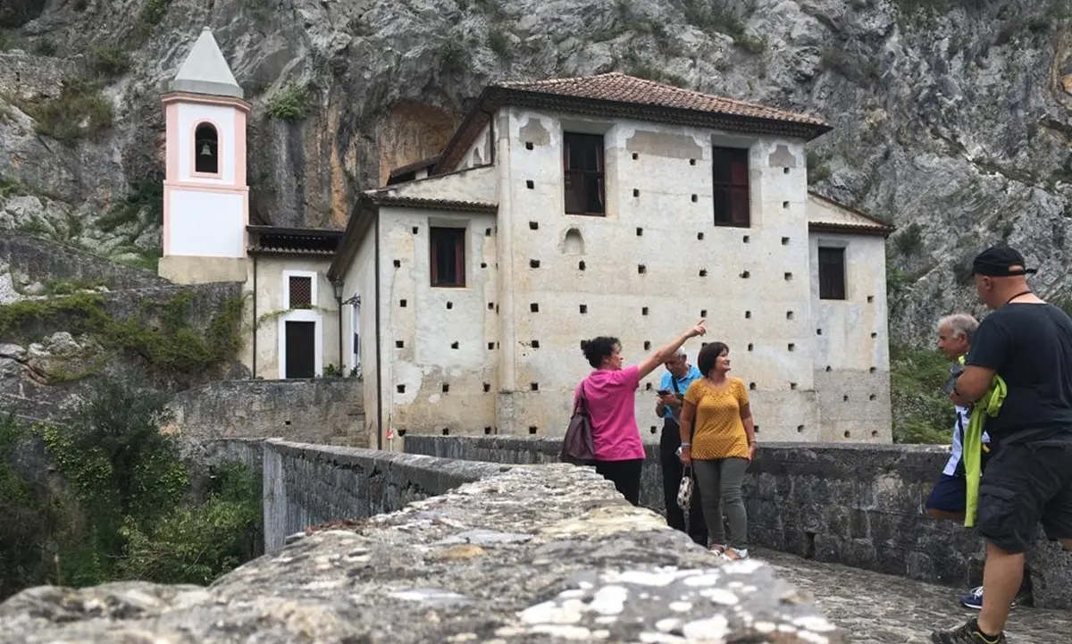 Papasidero, successo per la terza edizione di \"Percorsi di storia, preistoria e natura\"