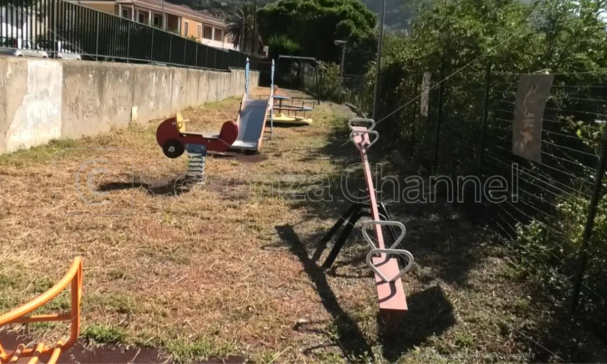 Paola, per il Parco giochi di Piano Torre si attende una mossa del Comune (VIDEO)