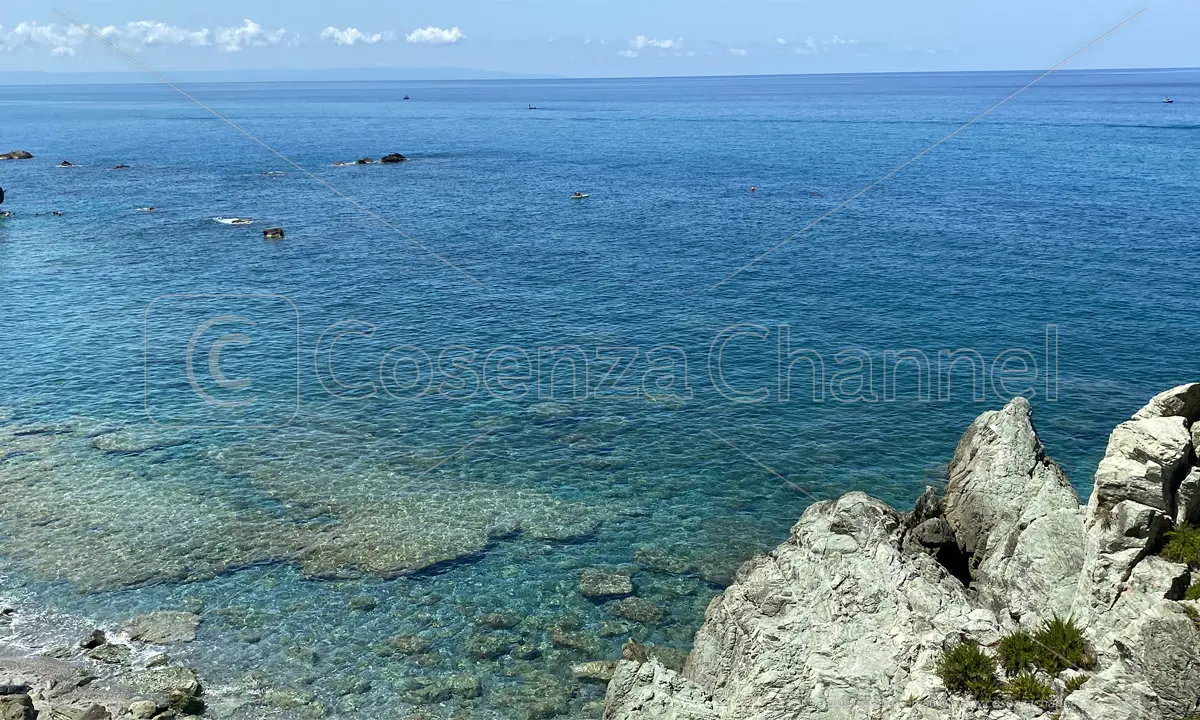 Meteo in Calabria, si chiudono gli ombrelloni. Dal week-end calo di 10 gradi