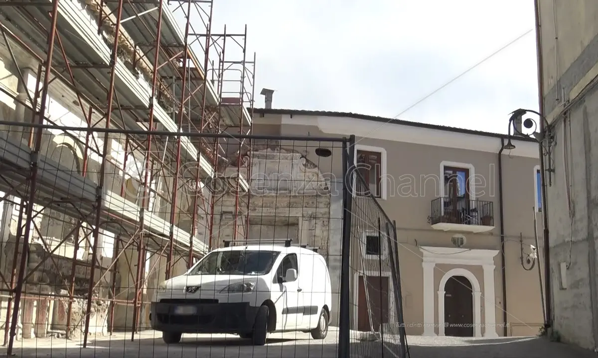 IL REPORTAGE | Mormanno dieci anni dopo il terremoto: chi è andato, chi è rimasto e chi ancora aspetta di tornare a casa | VIDEO