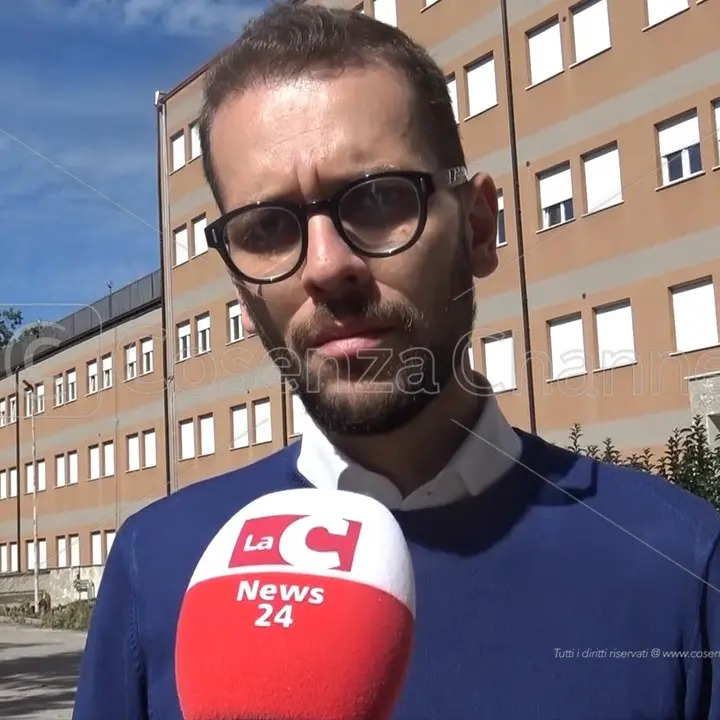 Mormanno, 11 milioni di euro per il sisma ma in 10 anni completato solo il 70% dei lavori. Il sindaco: «Quel 30% non ci fa dormire» | VIDEO