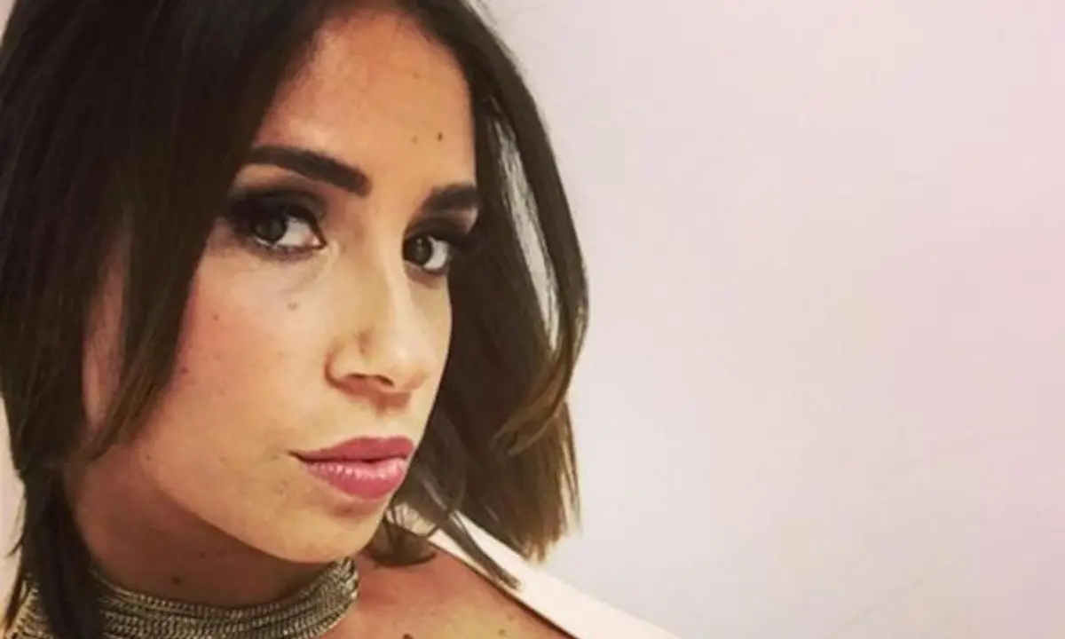 Pazzi per Malena, la tappa ad Acri della pornostar fa rumore pure negli Usa