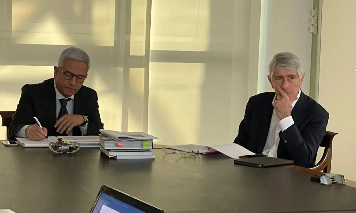 Contratti da 8 anni: nuove strategie per club come il Cosenza?