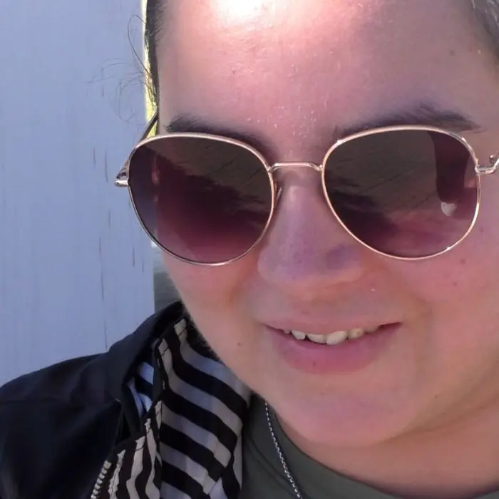 Praia, l'appello di Martina, 21enne non vedente: «Cerco amici, ho voglia di normalità»