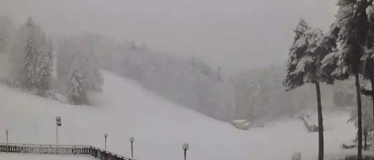Neve troppo umida in Sila, le piste di Lorica chiudono in anticipo