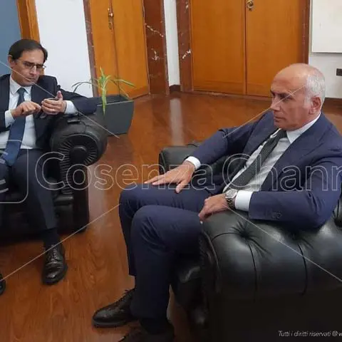 Amaco, il sindaco di Castrolibero Greco lunedì incontrerà Franz Caruso