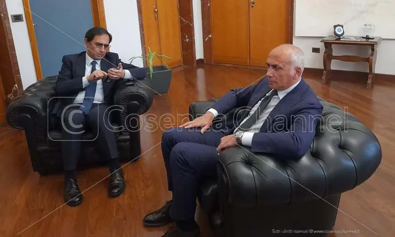Amaco, il sindaco di Castrolibero Greco lunedì incontrerà Franz Caruso