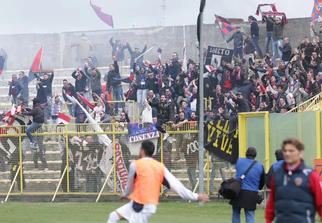 Catanzaro-Cosenza: la prevendita da giovedì 25