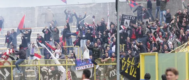 Catanzaro-Cosenza: la prevendita da giovedì 25