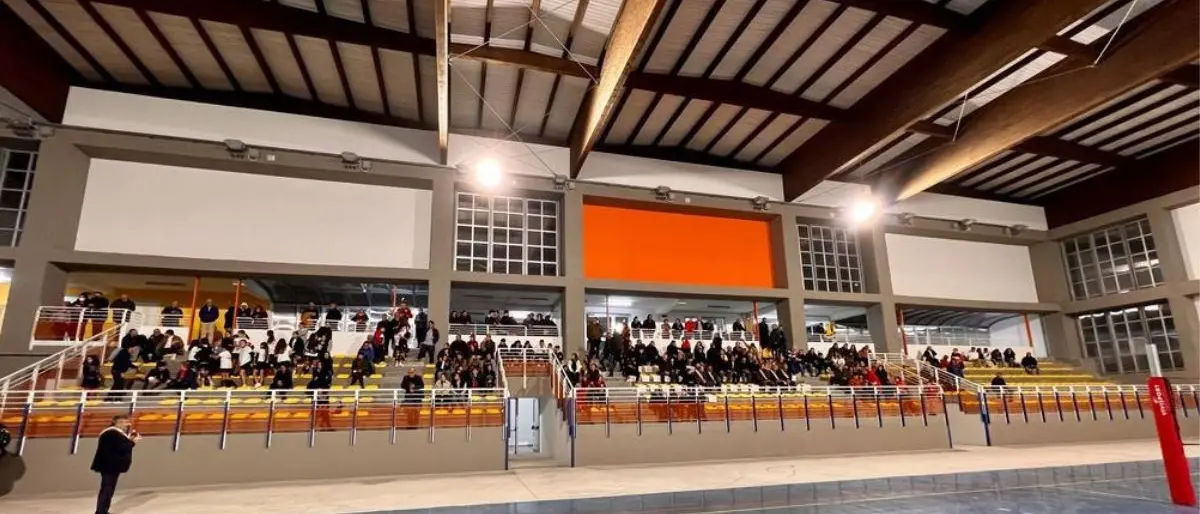 Amantea, la Provincia di Cosenza riconsegna il palazzo dello sport alla città | VIDEO