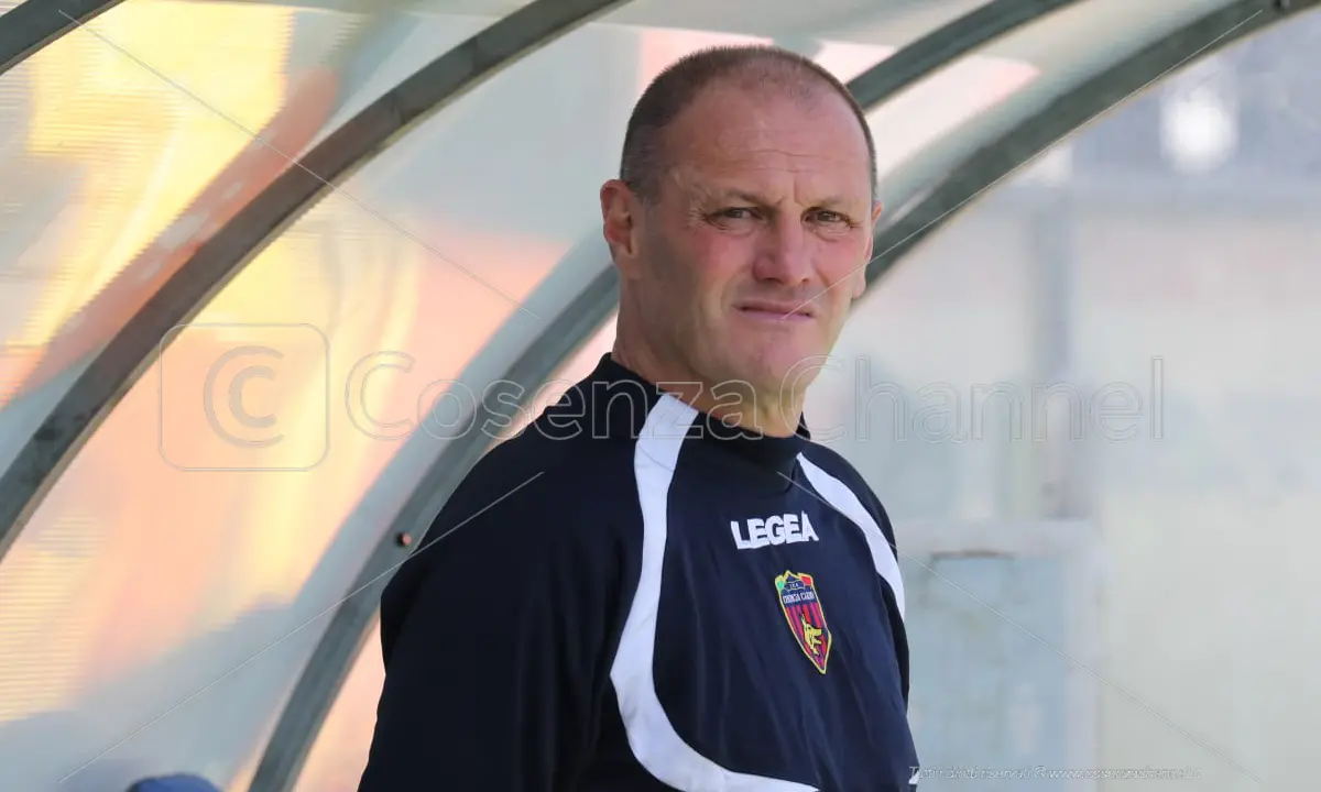 Cosenza, l'orgoglio di Bisoli: «Grande prestazione. Decisivi i giovani»