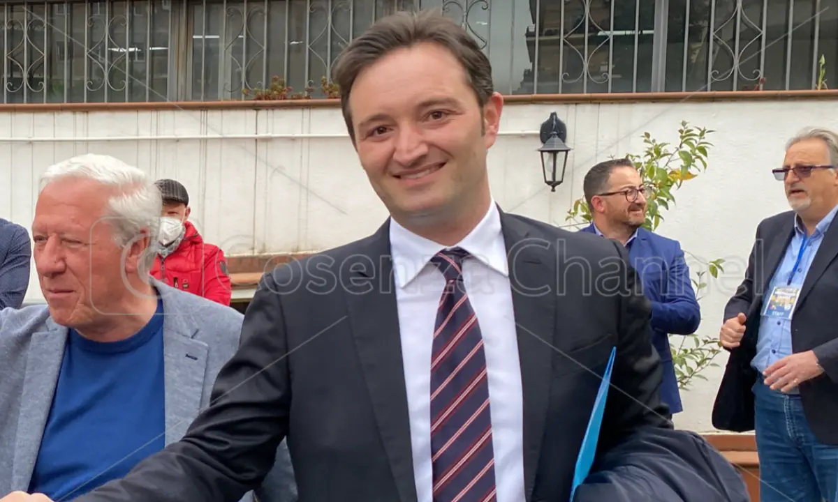 Davide Bruno: «Cosenza città sporca nonostante il comune spenda 11 milioni di euro all'anno»
