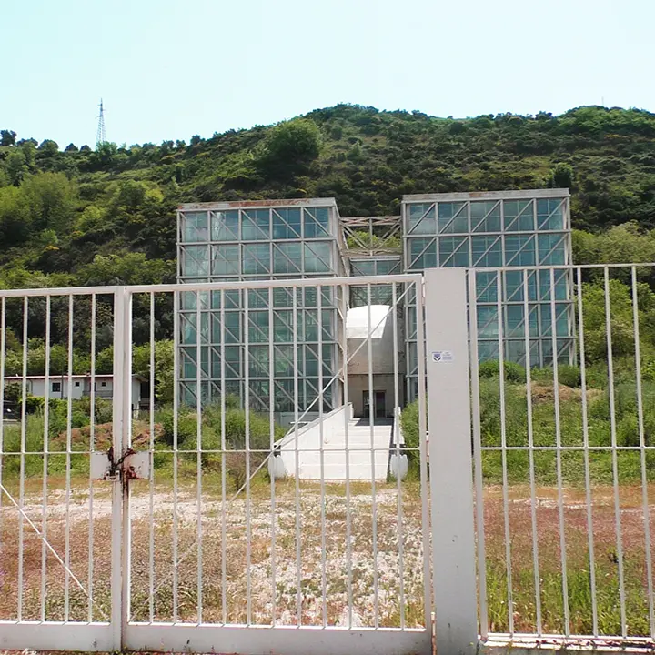 Planetario di Cosenza, aspettando una rinascita che non arriva mai...