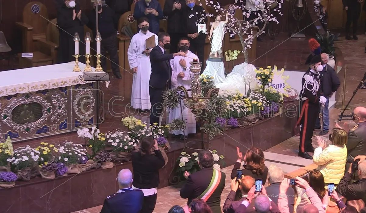 San Francesco di Paola torna ad abbracciare tutti i calabresi (VIDEO)