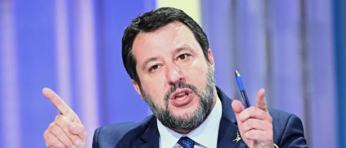 Salvini boccia il Reddito di cittadinanza: «Va rivisto completamente»