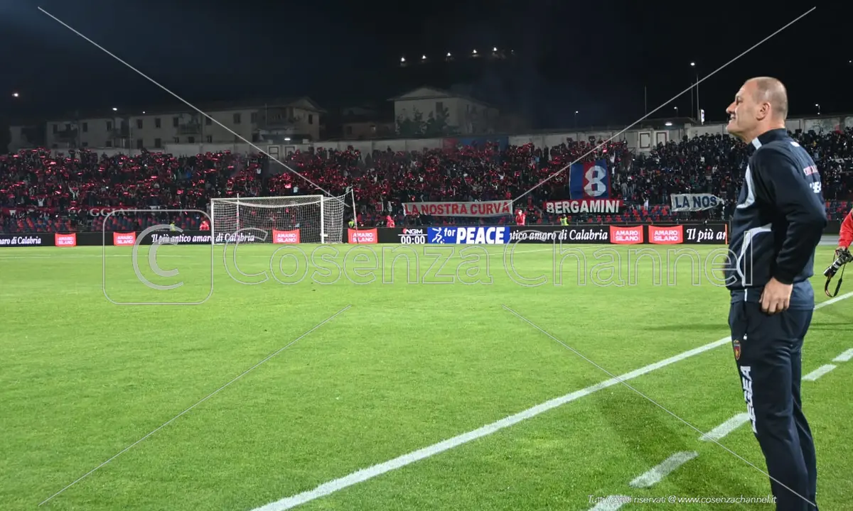 Serie B, il Cosenza non è solo. Tante le squadre ancora senza tecnico