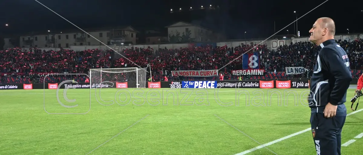 Serie B, il Cosenza non è solo. Tante le squadre ancora senza tecnico