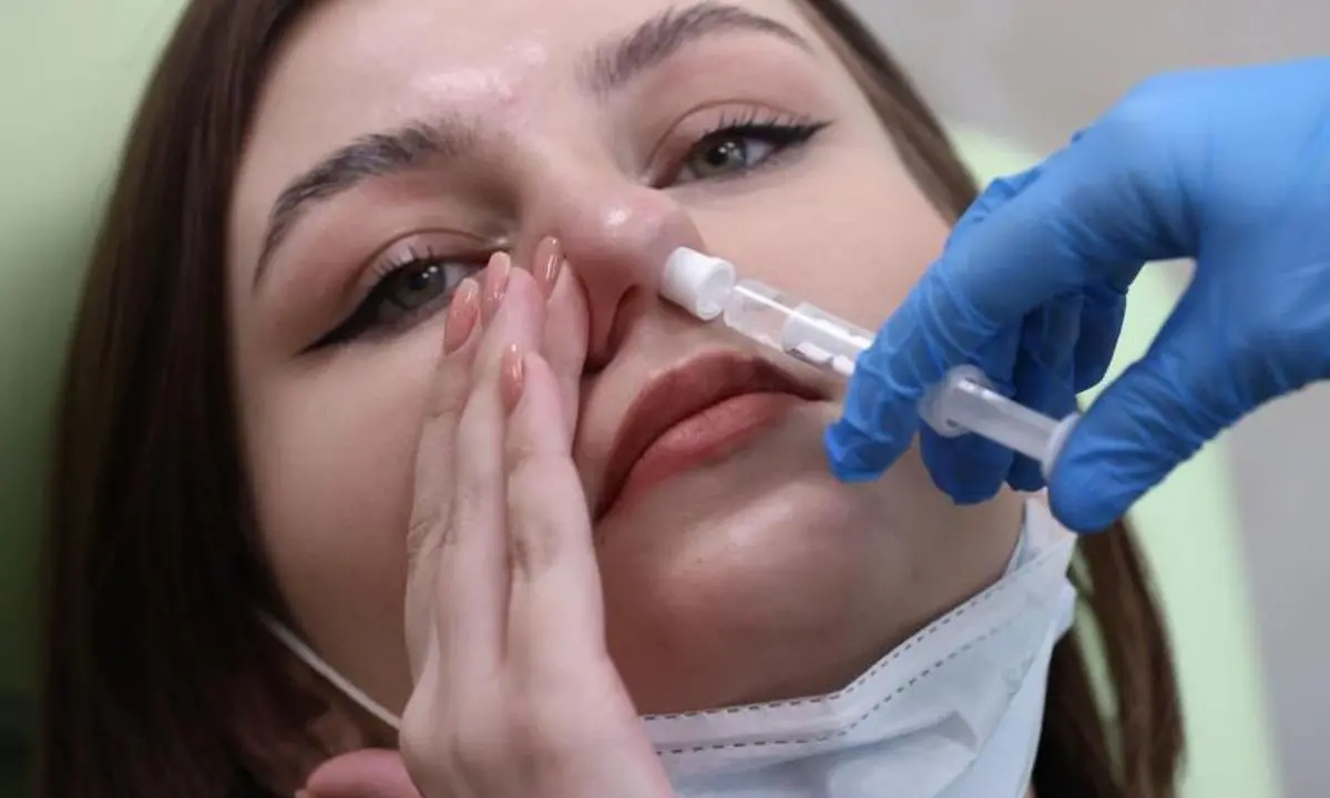 Covid, vaccino per bocca o naso può ridurre contagio: lo studio