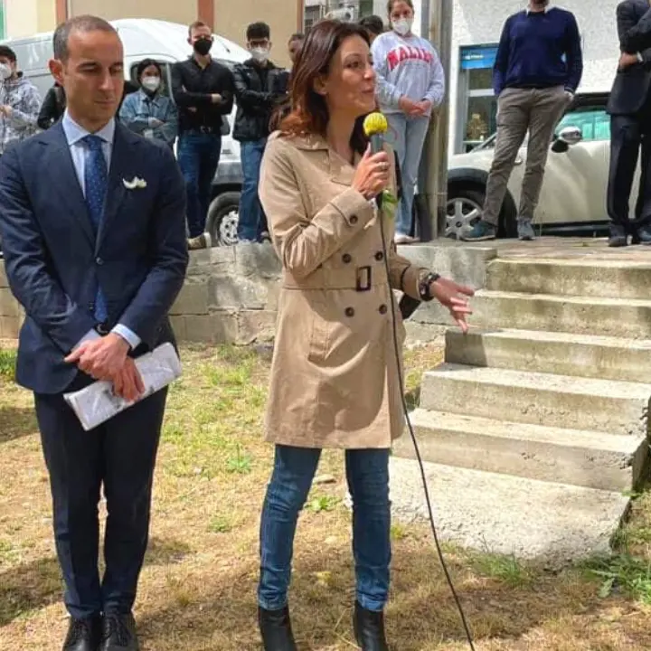 Targa in memoria di Sergio De Simone, morto in un campo di concentramento nazista