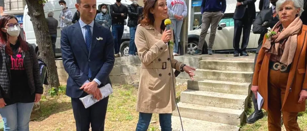 Targa in memoria di Sergio De Simone, morto in un campo di concentramento nazista