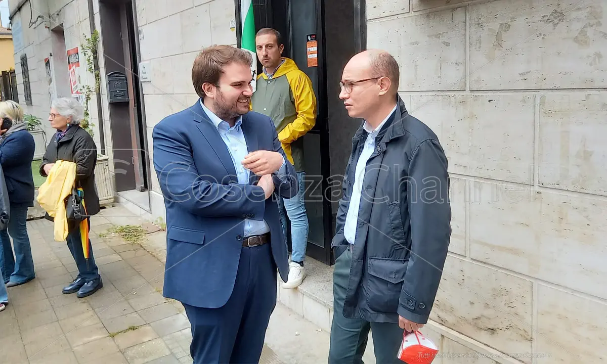 Pd Cosenza, annullata la riunione di direzione. Roma \"salva\" Pecoraro, Tursi convoca una conferenza