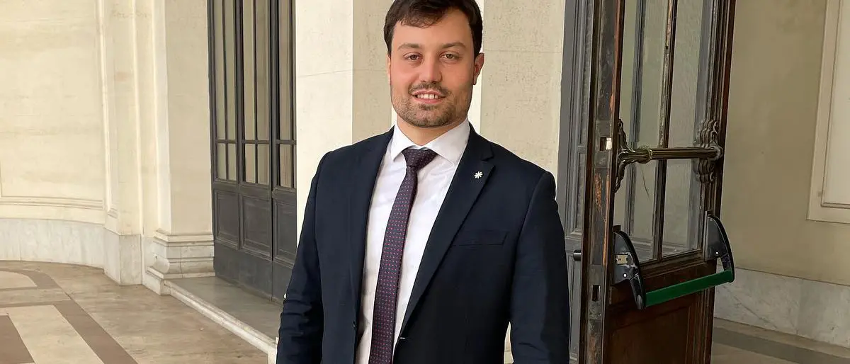 Pd Cosenza, regge l’ipotesi De Luca (ma a maggioranza). Principe usa il sarcasmo\n