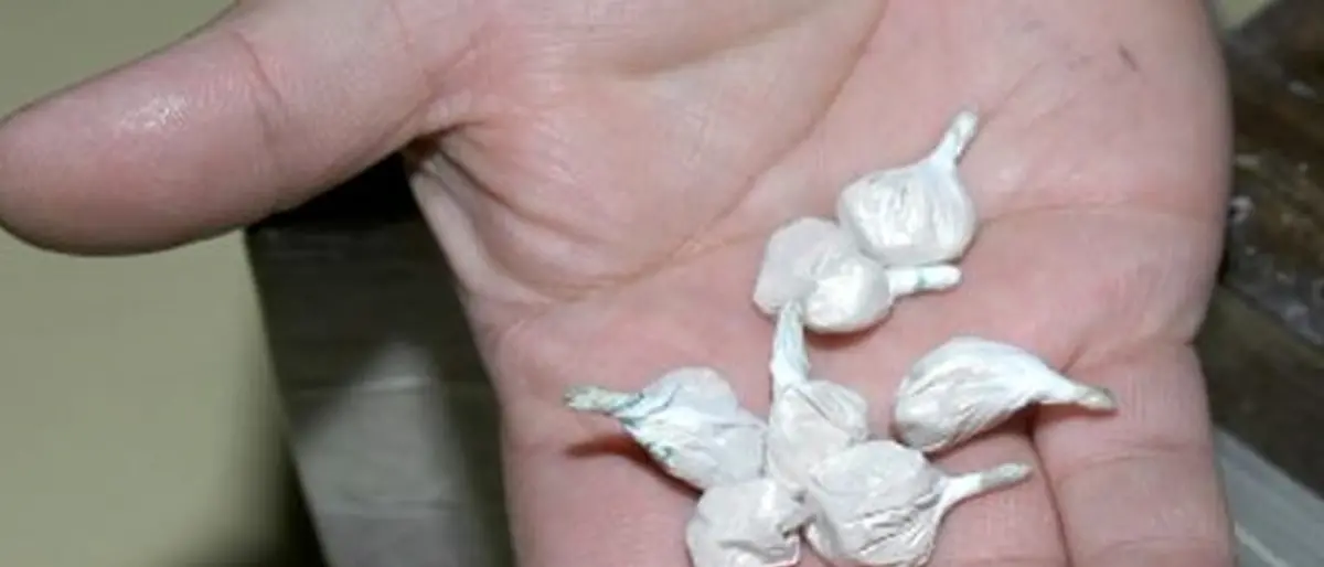 Cosenza, la certezza dello spacciatore d'eroina: «Il tossico non si può fermare»