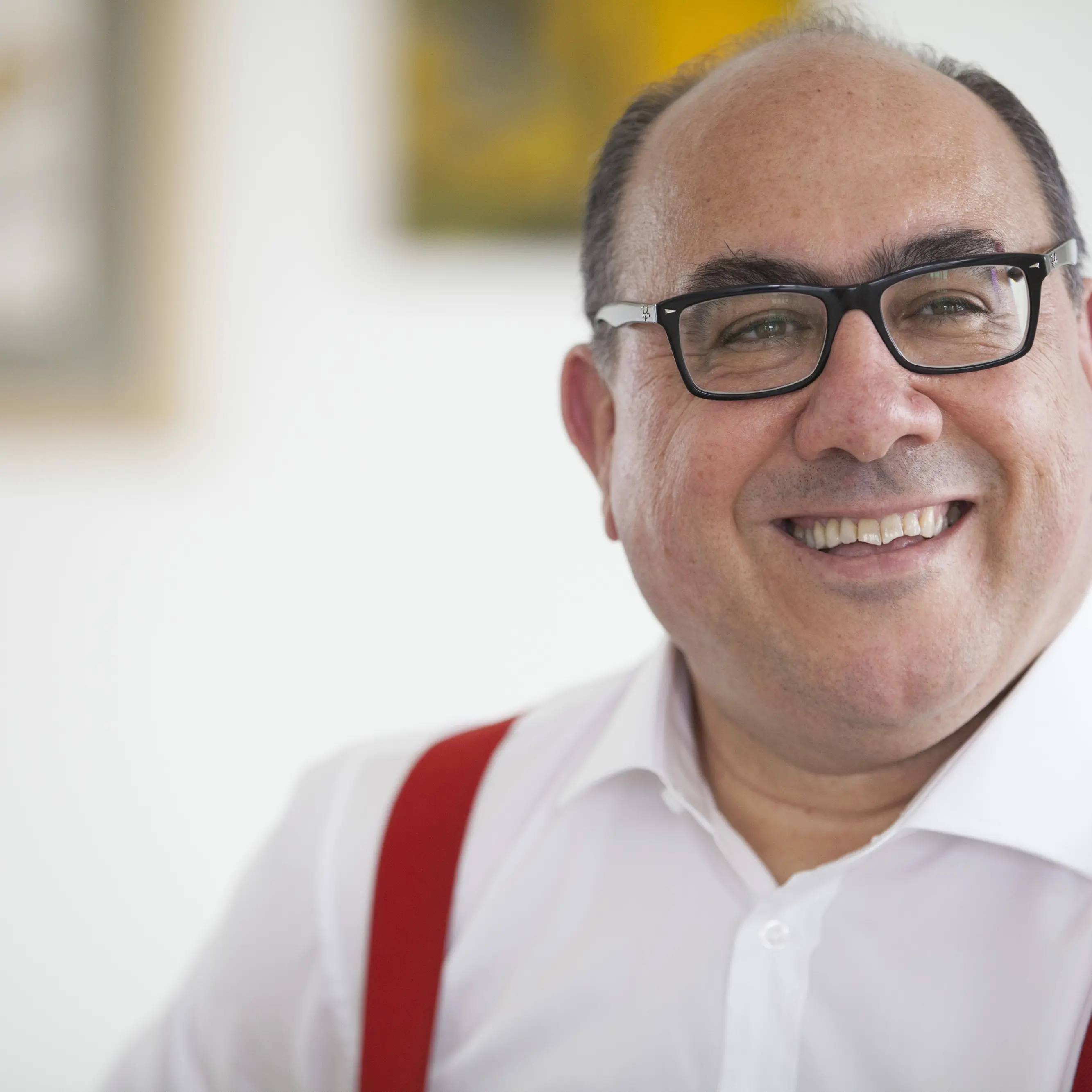 Guccione inizia all'attacco: «La maggioranza non rispetta le leggi». Nel mirino la presunta incompatibilità di Occhiuto