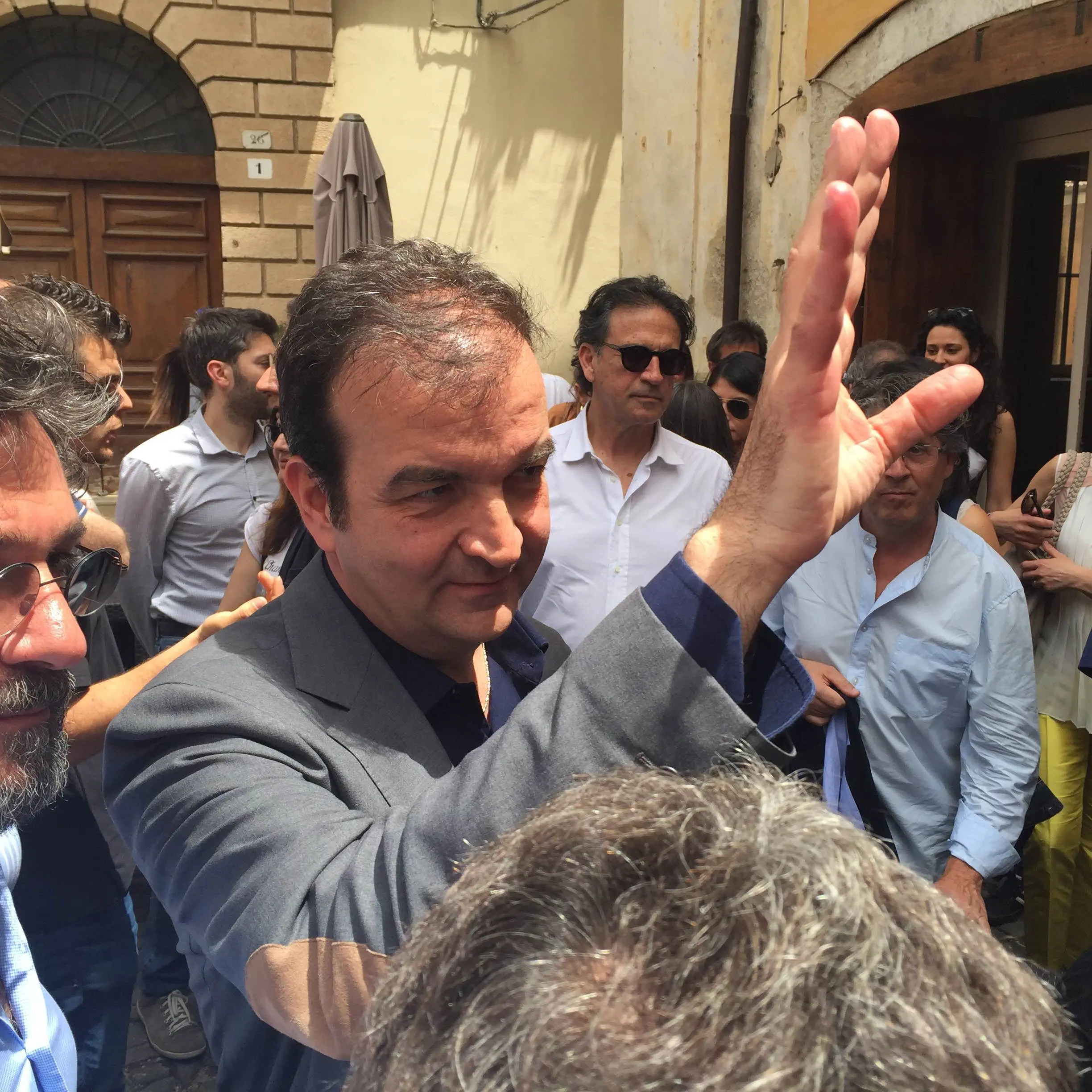 Il premio \"Tenco ascolta\" a Cosenza, Occhiuto: «Offerta culturale di qualità»