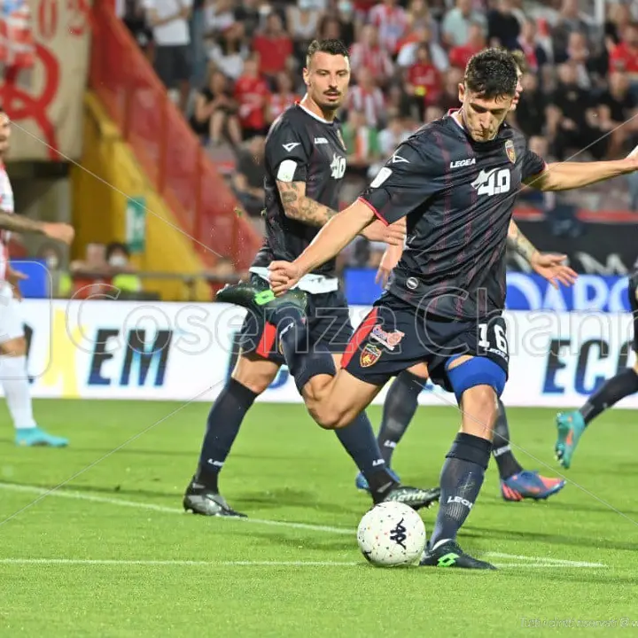 Cosenza, sono 5 i calciatori da piazzare. C'è anche Venturi