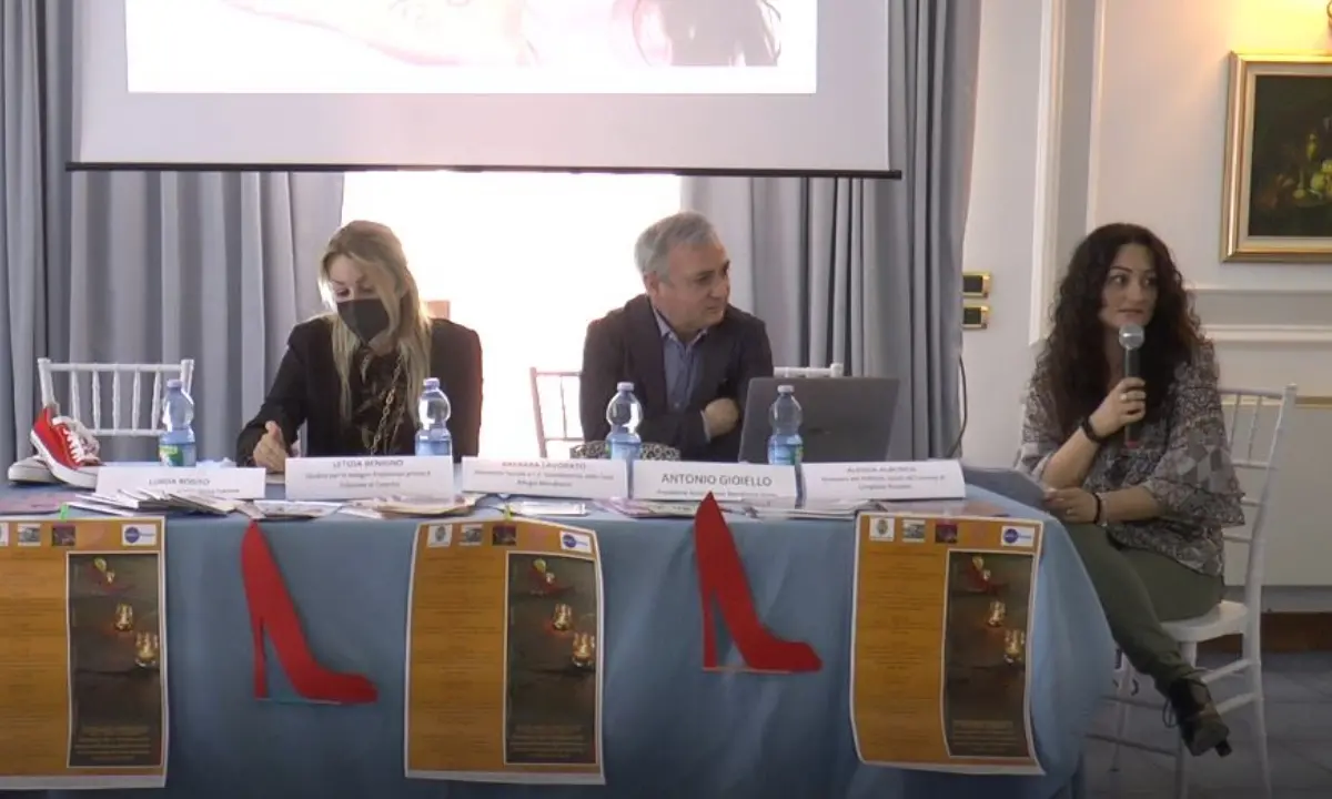 Femmicidio: l'emergenza continua, seminario a Corigliano Rossano (VIDEO)