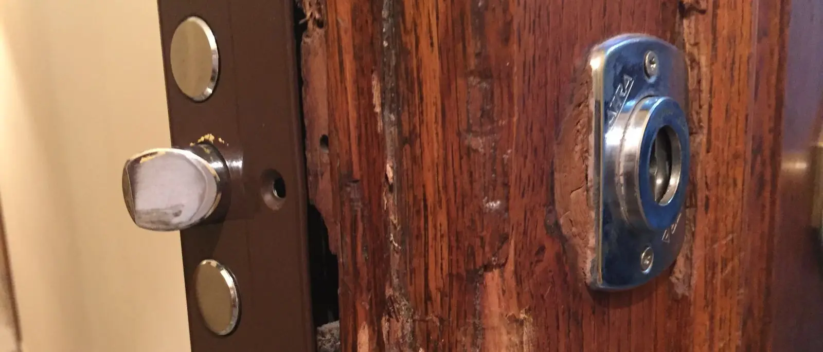 Tentativo di furto nella sede di Cosenza Popolare. Katya Gentile: «Ennesima intimidazione, siamo stanchi»