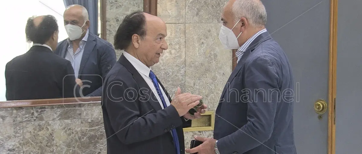 Cosenza calcio, Caruso dice stop: «Martedì club, tifosi e sindaci da me»