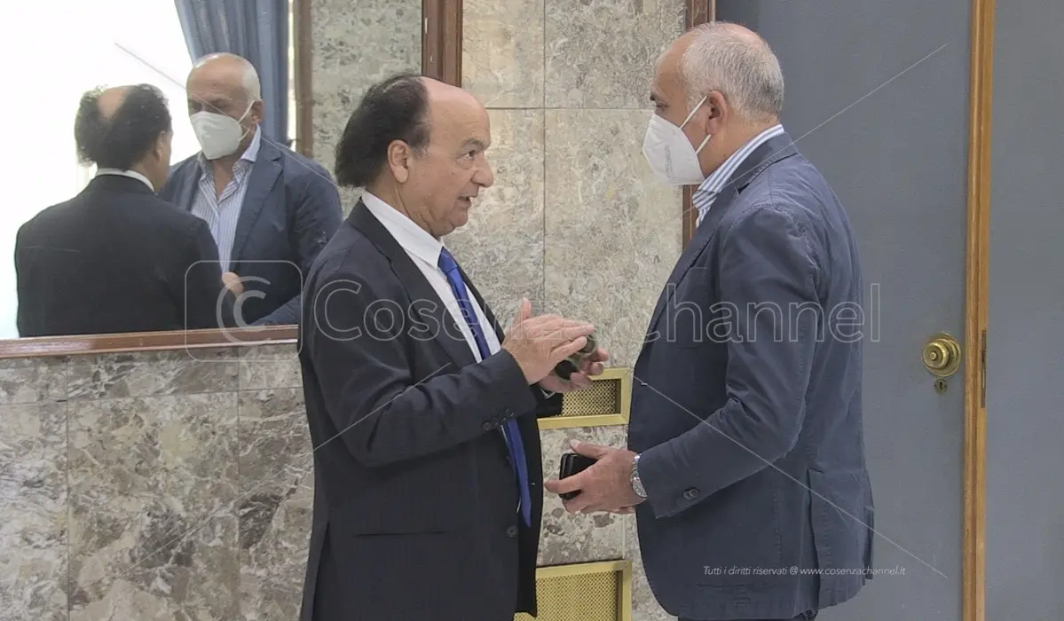 I giudici sospendono tutto: il Cosenza non deve al Comune i 578mila euro richiesti da Municipia\n