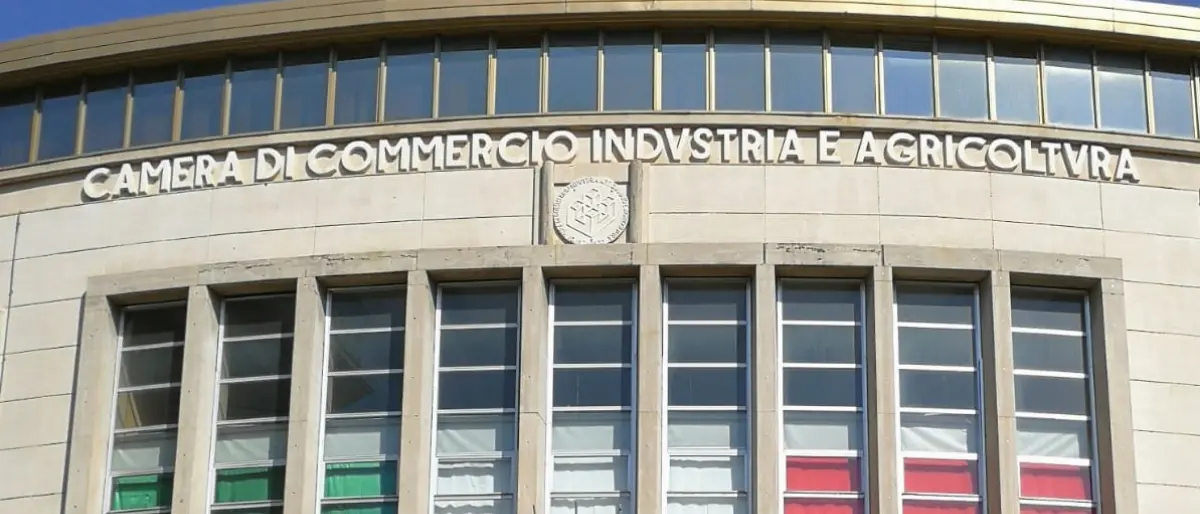 Cosenza, otto nuovi bandi a favore di imprese e associazioni