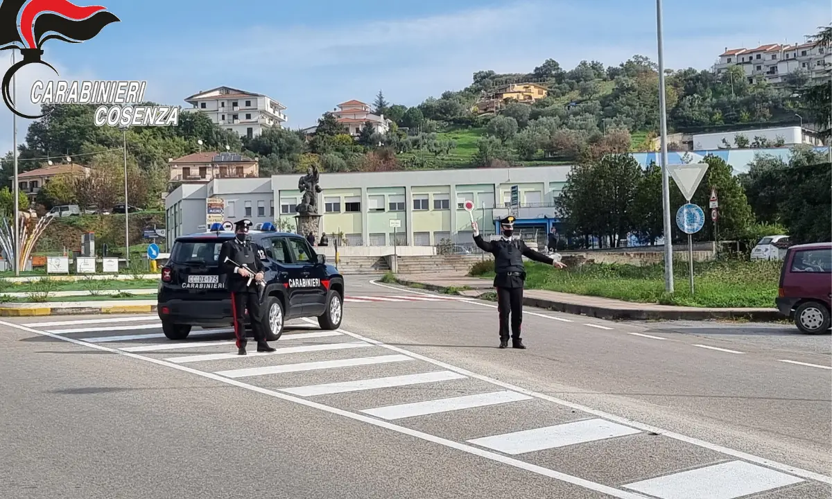 Spaccio di droga, arrestato un 60enne a Bisignano: aveva 280 grammi di marijuana