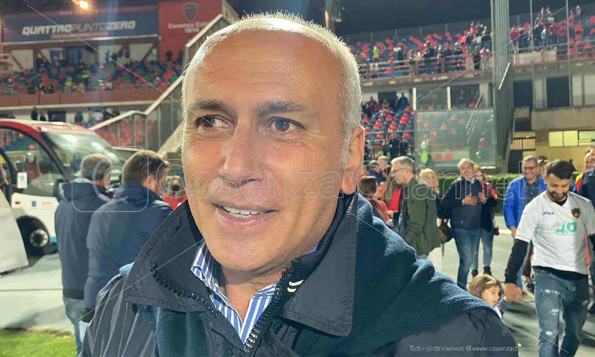 Catanzaro-Cosenza, Caruso a Fiorita: «Vincano lo sport... e la mia squadra»