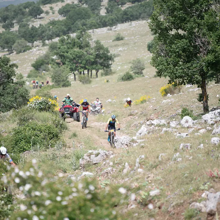 Marathon degli Aragonesi, diventa volontario per i bikers che sfidano l'imperticata